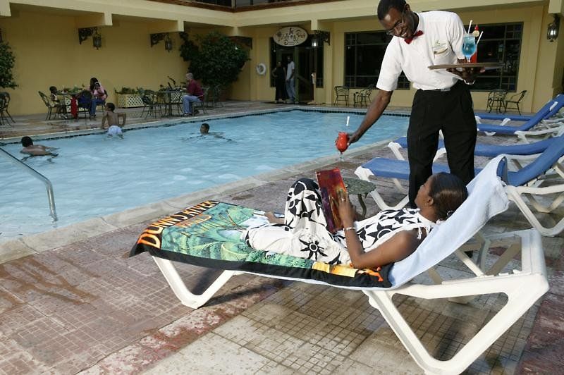 The Knutsford Court Hotel Kingston Facilities photo